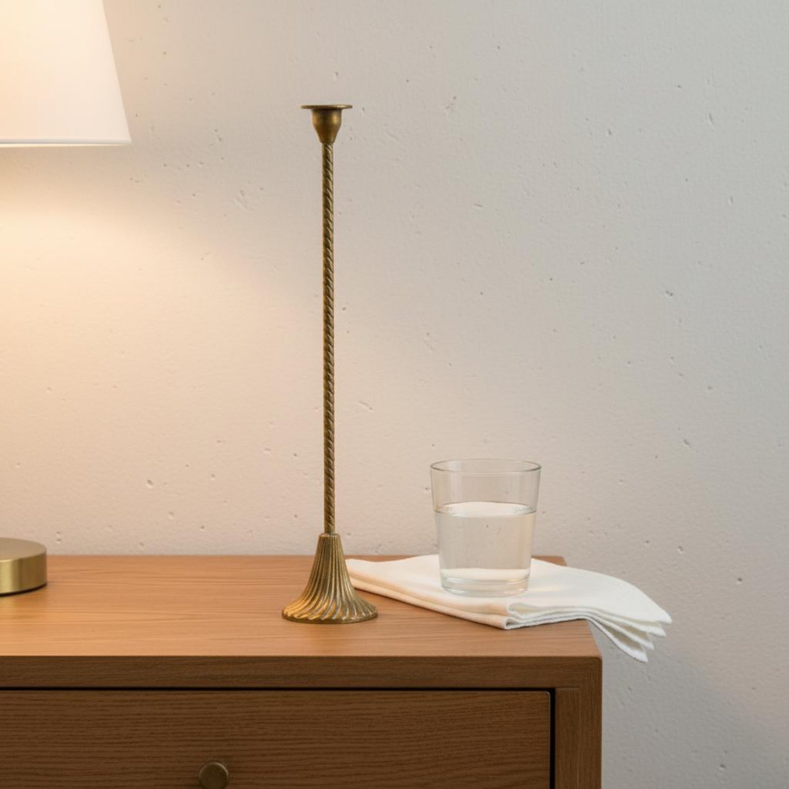 ツイストゴールドキャンドルホルダー安定したベースヴィンテージ - Paraffin Candle Wax のレビューと価格