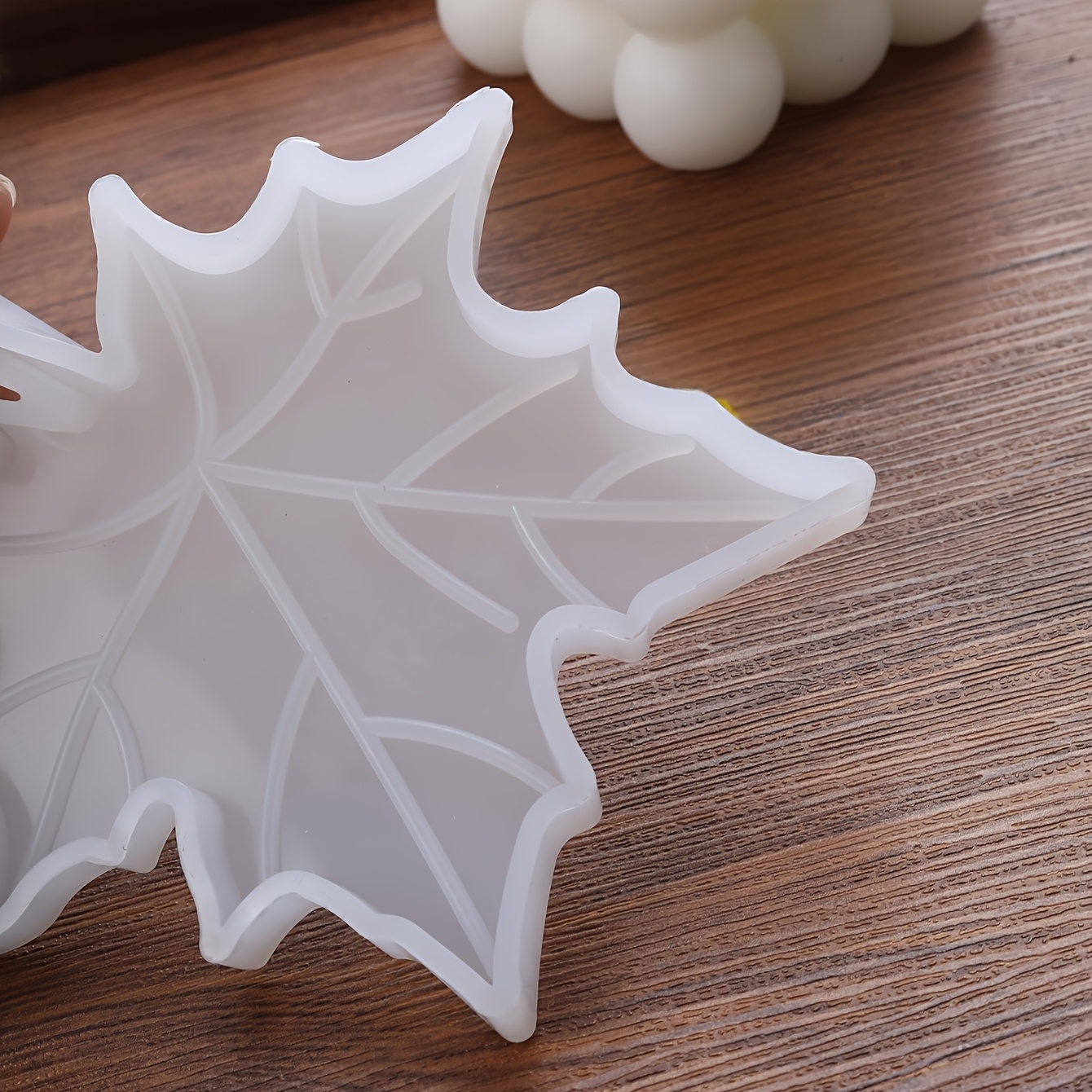 1PC カエデの葉の形をしたシリコンモールド、DIY 石鹸、 - Candle Making Design のレビューと価格